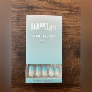 Red Aspen Nail Dashes - Pass the Parfait, Paris